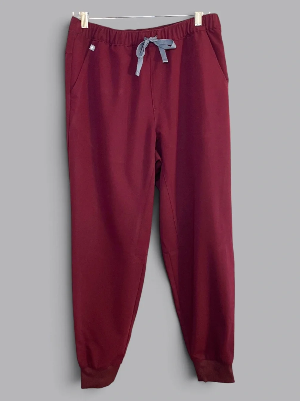 Figs MENS Tansen Burgundy (PO# 5649) Five Pocket Scrub Pants Size Medium NWOT